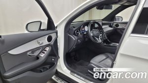 Mercedes-Benz GLC-Class GLC220 d 4MATIC 2021 года из Южной Кореи