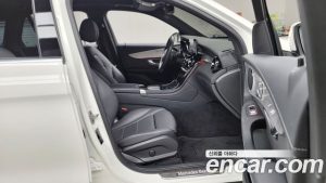 Mercedes-Benz GLC-Class GLC220 d 4MATIC 2021 года из Южной Кореи