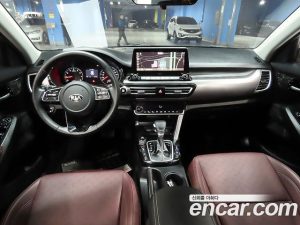 Kia Seltos Бензин 1.6 Turbo 2WD 2020 года из Южной Кореи