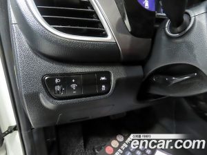 Kia Seltos Бензин 1.6 Turbo 2WD 2020 года из Южной Кореи