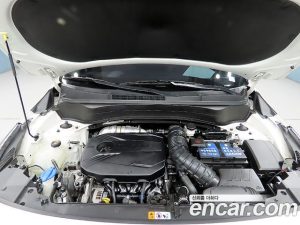 Kia Seltos Бензин 1.6 Turbo 2WD 2020 года из Южной Кореи