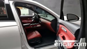 Genesis GV70 2.5T Бензин AWD 2023 года из Южной Кореи