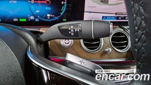 Mercedes-Benz E-Class E300e 4MATIC Exclusive 2021 года из Южной Кореи