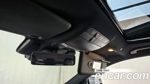 Mercedes-Benz E-Class E300e 4MATIC Exclusive 2021 года из Южной Кореи