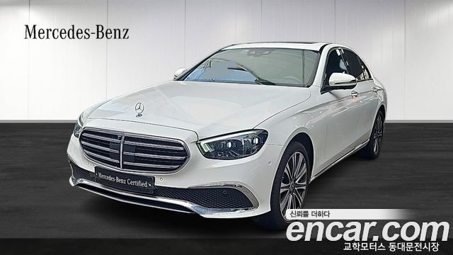 Mercedes-Benz E-Class E300e 4MATIC Exclusive 2023 года из Кореи