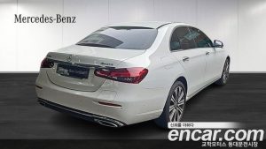 Mercedes-Benz E-Class E300e 4MATIC Exclusive 2023 года из Южной Кореи