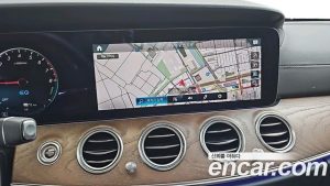 Mercedes-Benz E-Class E300e 4MATIC Exclusive 2023 года из Южной Кореи