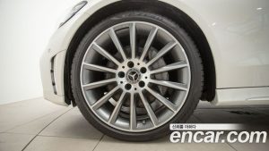 Mercedes-Benz C-Class C200 Coupe 2023 года из Южной Кореи