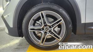 Mercedes-Benz GLB-Class GLB250 4MATIC 2023 года из Южной Кореи