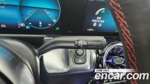 Mercedes-Benz GLB-Class GLB250 4MATIC 2023 года из Южной Кореи