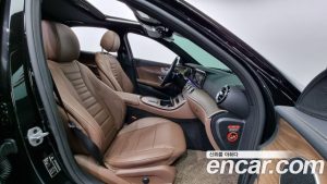 Mercedes-Benz E-Class E250 Exclusive 2021 года из Южной Кореи