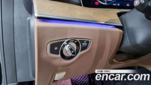 Mercedes-Benz E-Class E250 Exclusive 2021 года из Южной Кореи