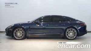 Porsche Panamera 3.0 AWD 2020 года из Южной Кореи