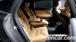 Volvo S90 T8 AWD ULTIMATE Bright 2024 года из Южной Кореи