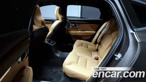 Volvo S90 T8 AWD ULTIMATE Bright 2024 года из Южной Кореи