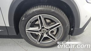 Mercedes-Benz GLB-Class GLB250 4MATIC 2023 года из Южной Кореи