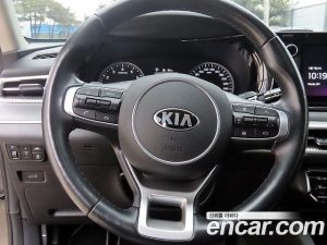 Kia K5 2.0 2021 года из Южной Кореи