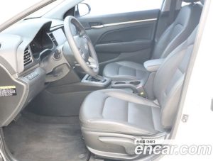 Hyundai AVANTE 1.6 2020 года из Южной Кореи