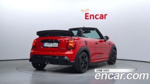 Mini Cooper Convertible JCW 2022 года из Южной Кореи