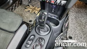 Mini Cooper Convertible JCW 2022 года из Южной Кореи