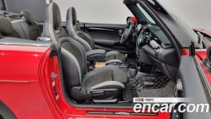 Mini Cooper Convertible JCW 2022 года из Южной Кореи