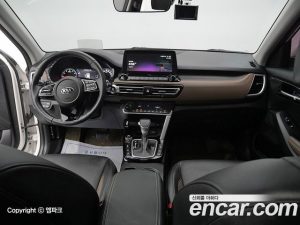 Kia Seltos Бензин 1.6 Turbo 2WD 2020 года из Южной Кореи