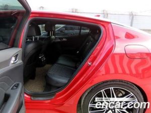 Kia Stinger 3.3 GT 2021 года из Южной Кореи