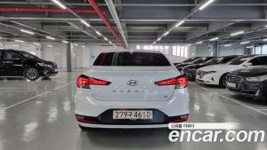 Hyundai AVANTE 1.6 2020 года из Южной Кореи