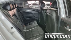 Hyundai AVANTE 1.6 2020 года из Южной Кореи