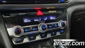 Hyundai AVANTE 1.6 2020 года из Южной Кореи