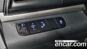 Hyundai AVANTE 1.6 2020 года из Южной Кореи