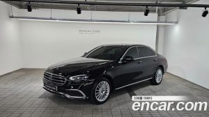 Mercedes-Benz E-Class E220d 4MATIC Exclusive 2023 года из Южной Кореи