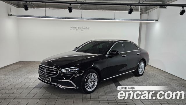 Mercedes-Benz E-Class E220d 4MATIC Exclusive 2023 года из Кореи