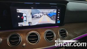 Mercedes-Benz E-Class E220d 4MATIC Exclusive 2023 года из Южной Кореи