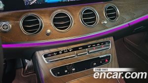 Mercedes-Benz E-Class E220d 4MATIC Exclusive 2023 года из Южной Кореи