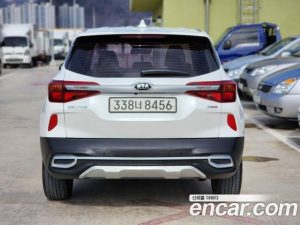 Kia Seltos Бензин 1.6 Turbo 2WD 2020 года из Южной Кореи