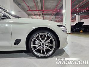 Genesis G70 Бензин 2.5T 4WD 2024 года из Южной Кореи