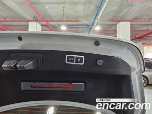 Genesis G70 Бензин 2.5T 4WD 2024 года из Южной Кореи