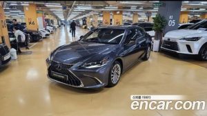 Lexus ES Executive 2023 года из Южной Кореи