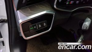 Audi A6 40 TDI 4WD Premium 2021 года из Южной Кореи