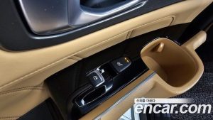 Kia Sorento HEV 1.6 2WD 2021 года из Южной Кореи