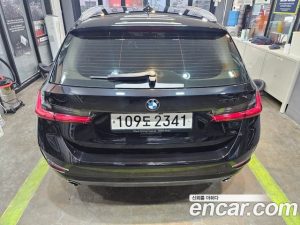 BMW 3-Series 320i Touring Luxury 2021 года из Южной Кореи