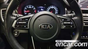 Kia Seltos Бензин 1.6 Turbo 2WD 2020 года из Южной Кореи