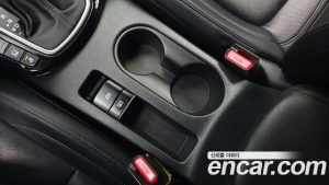 Kia Seltos Бензин 1.6 Turbo 2WD 2020 года из Южной Кореи