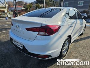 Hyundai AVANTE 1.6 2020 года из Южной Кореи