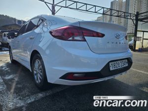 Hyundai AVANTE 1.6 2020 года из Южной Кореи