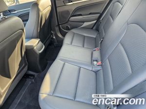 Hyundai AVANTE 1.6 2020 года из Южной Кореи