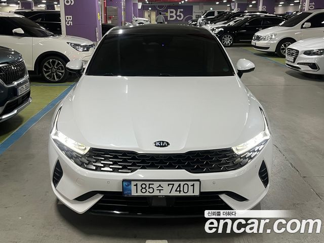 Kia K5 Signature 2021 года из Кореи