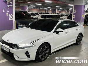 Kia K5 Signature 2021 года из Южной Кореи
