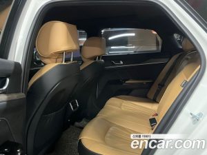 Kia K5 Signature 2021 года из Южной Кореи